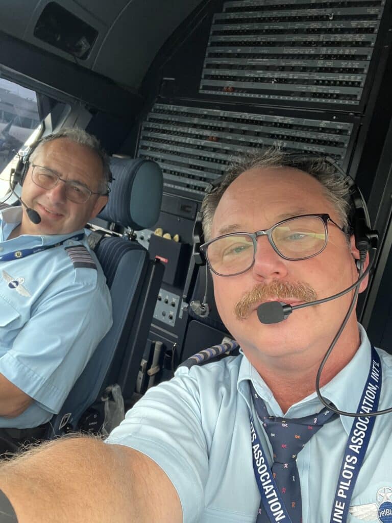 jetblue pilot assistance